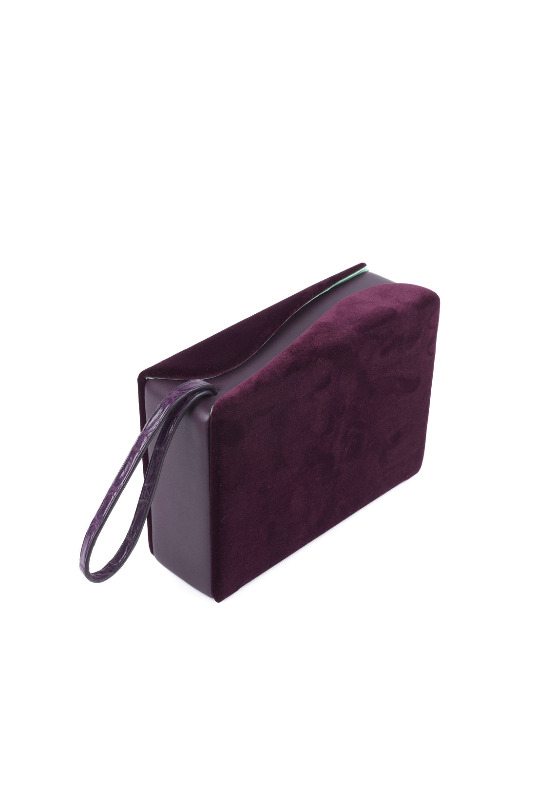 LISA 19 - VELOURS PRUNE